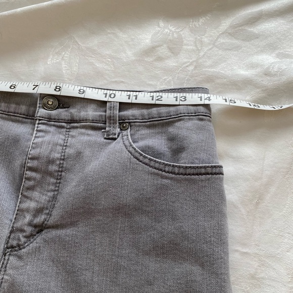 Gloria Vanderbilt Amanda Straight Leg Gray Jeans 6P - Picture 8 of 10